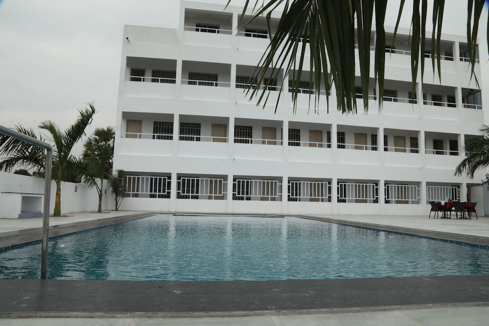 Ganesh Beach Resort
