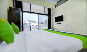 Room - Treebo Sayaji Residency (Pune)