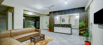 Treebo Sayaji Residency