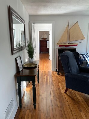 3 Schlafzimmer, Schreibtisch, Bügeleisen/Bügelbrett, kostenloses WLAN