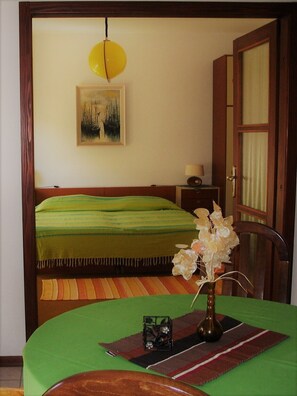 1 slaapkamer, reisbedje, gratis wifi, beddengoed