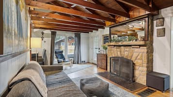 TV, fireplace, DVD player, stereo