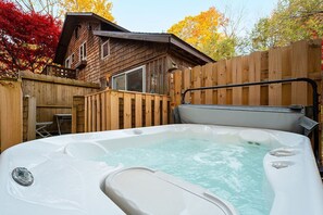 Bain à remous extérieur