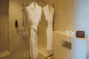 Hydromassage showerhead, hair dryer, towels, soap - Dakhla South Bay (Dakhla)
