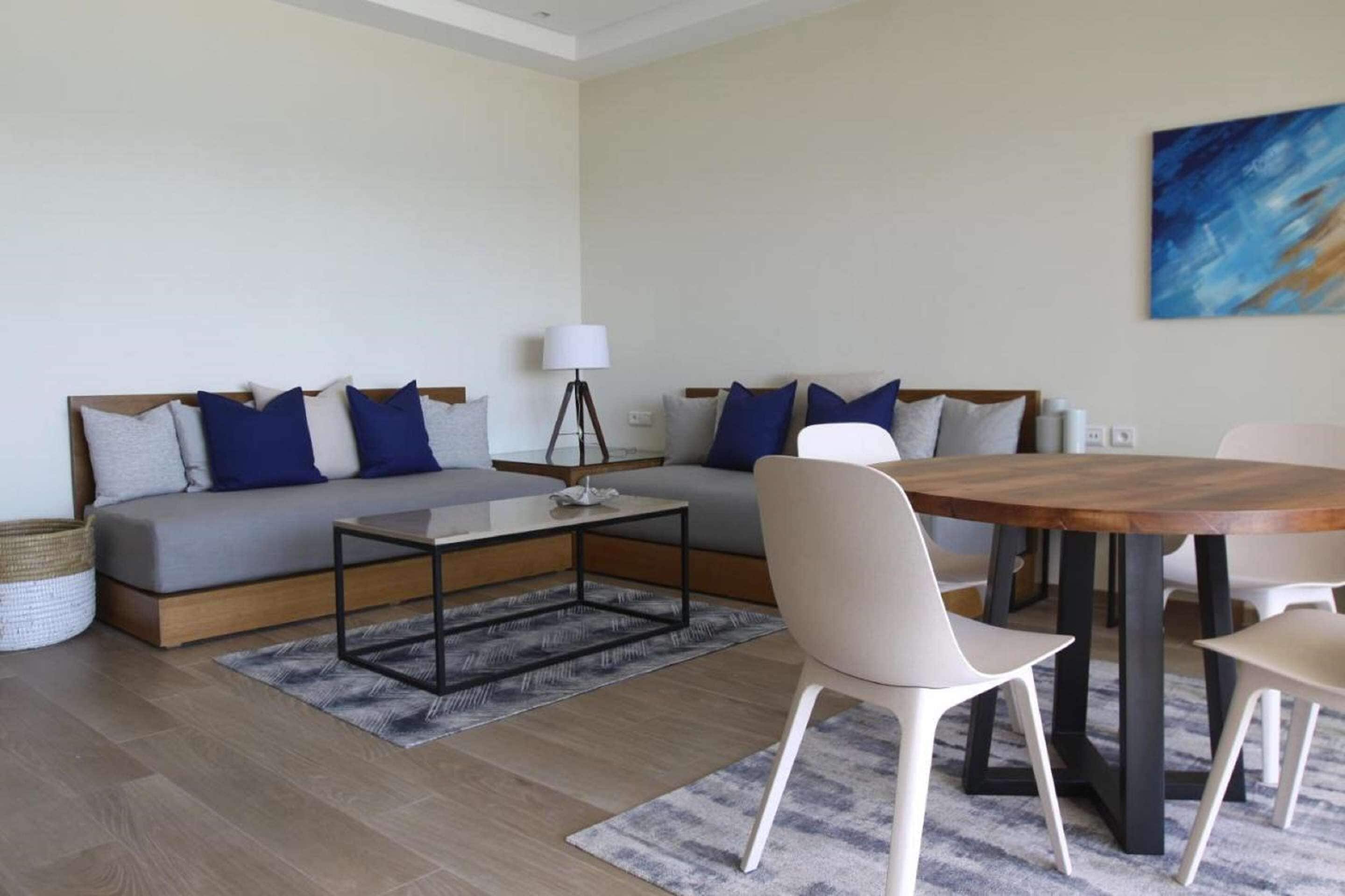 In-room safe, desk, laptop workspace, soundproofing