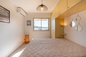 1 多间卧室、熨斗/熨衣板、WiFi、床单