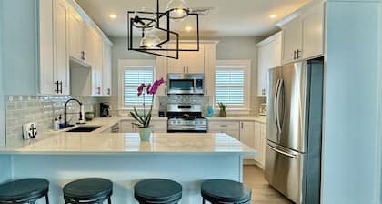 Spacious; 1 bed 1 bath quiet oasis