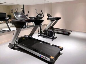 Fitness facility - Home Inn Hotel Beijing South Station (Beijing)