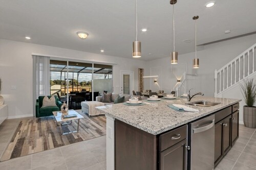 Brand New Home In Top Rated Resort Solterra 5 Bedroom Townhouse by Redawning