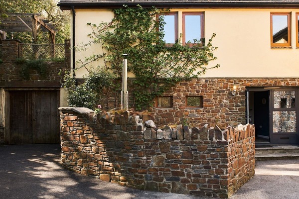 Fresh Escapes - Swallows End - Romantic - hot tub , sauna, pool