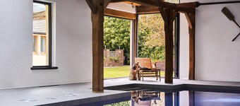 Swallows End – Romantic Dartmoor Retreat with Hot Tub & Indoor Pool