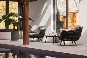 Interior - Swifts Return – Cosy Dartmoor Hideaway with Wood-Fired Hot Tub & Pool (Lower Ashton)