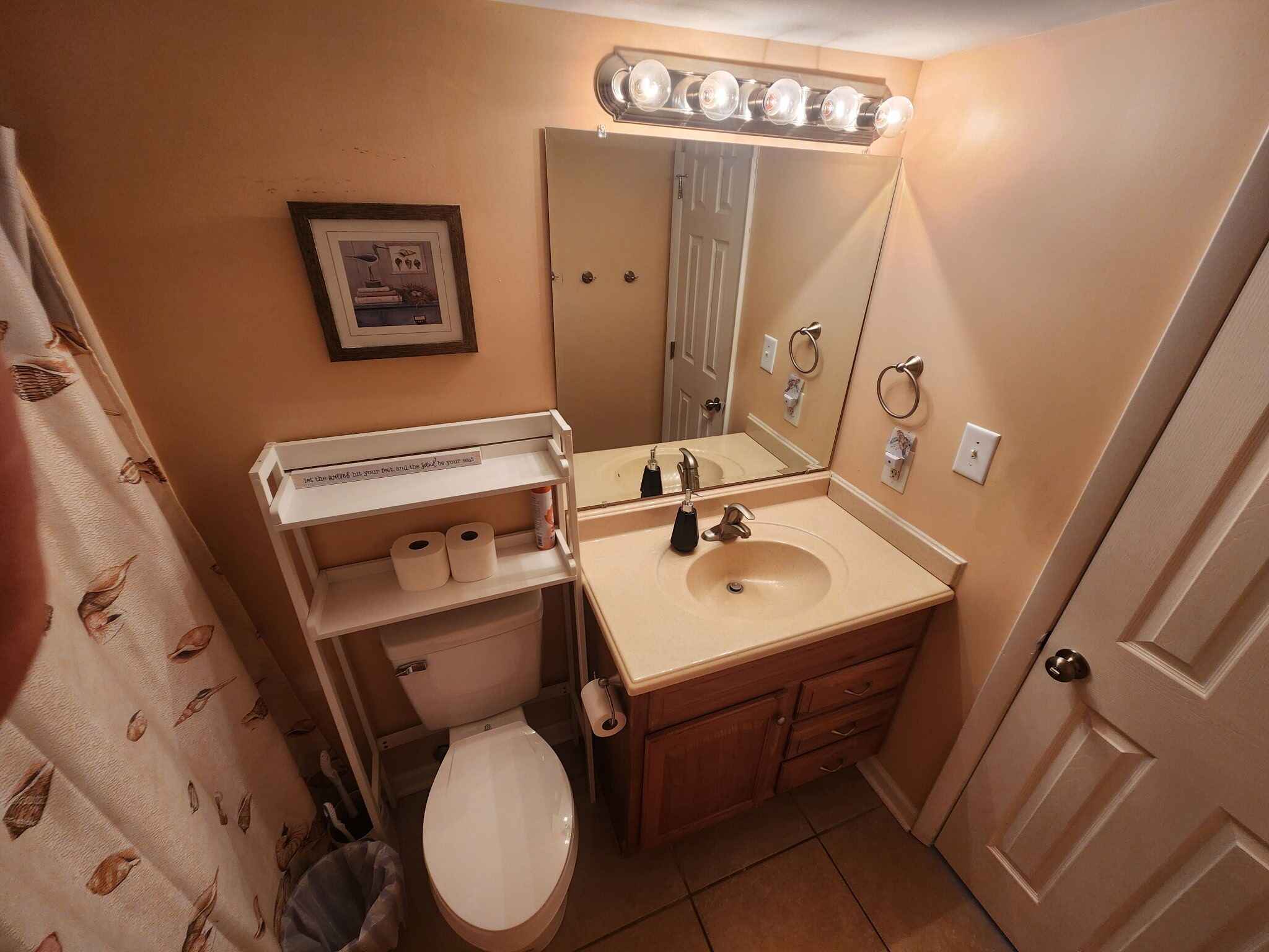 Combined shower/tub, hair dryer, towels, soap