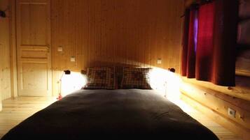 3 bedrooms, iron/ironing board, WiFi
