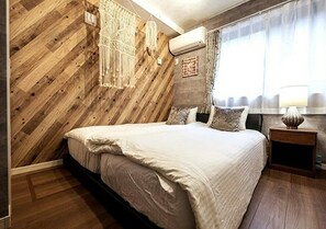3 bedrooms, desk, iron/ironing board, free WiFi