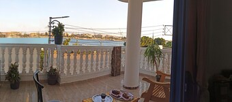 Casablanca-Luxor
