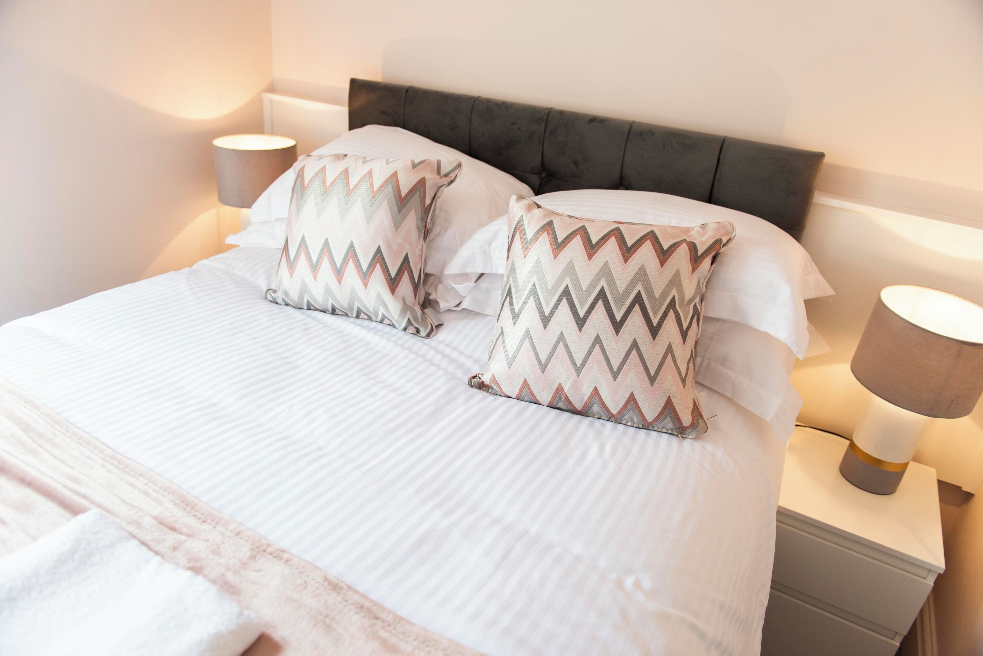 2 bedrooms, iron/ironing board, free WiFi