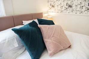 2 Schlafzimmer, Bügeleisen/Bügelbrett, kostenloses WLAN, Bettwäsche