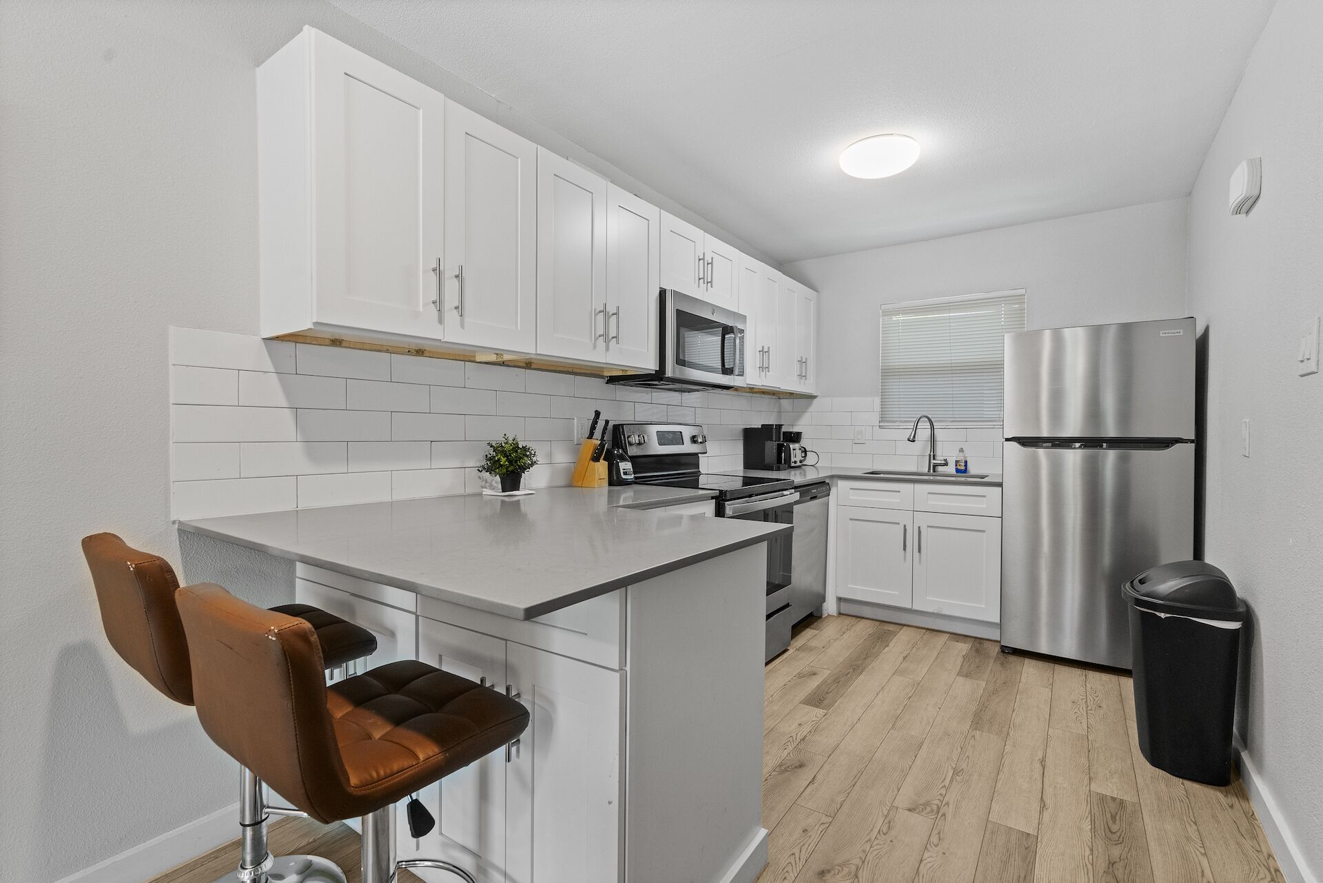 Modern 2BR Near UT | Hyde Park | Evonify