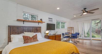 Beautiful Sequoia Hideout // Modern with Views!!