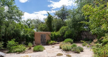 El Nido Lane Tesuque | Fireplaces, Walk to Plaza