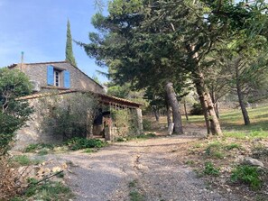 Exterior - House 12 persons near the sea (Roquefort-des-Corbières)