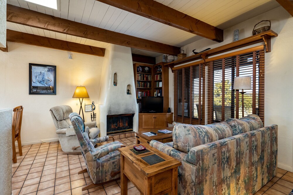 Artist Road 31 | Stunning Mountain Views, Pool Access, Near the Plaza