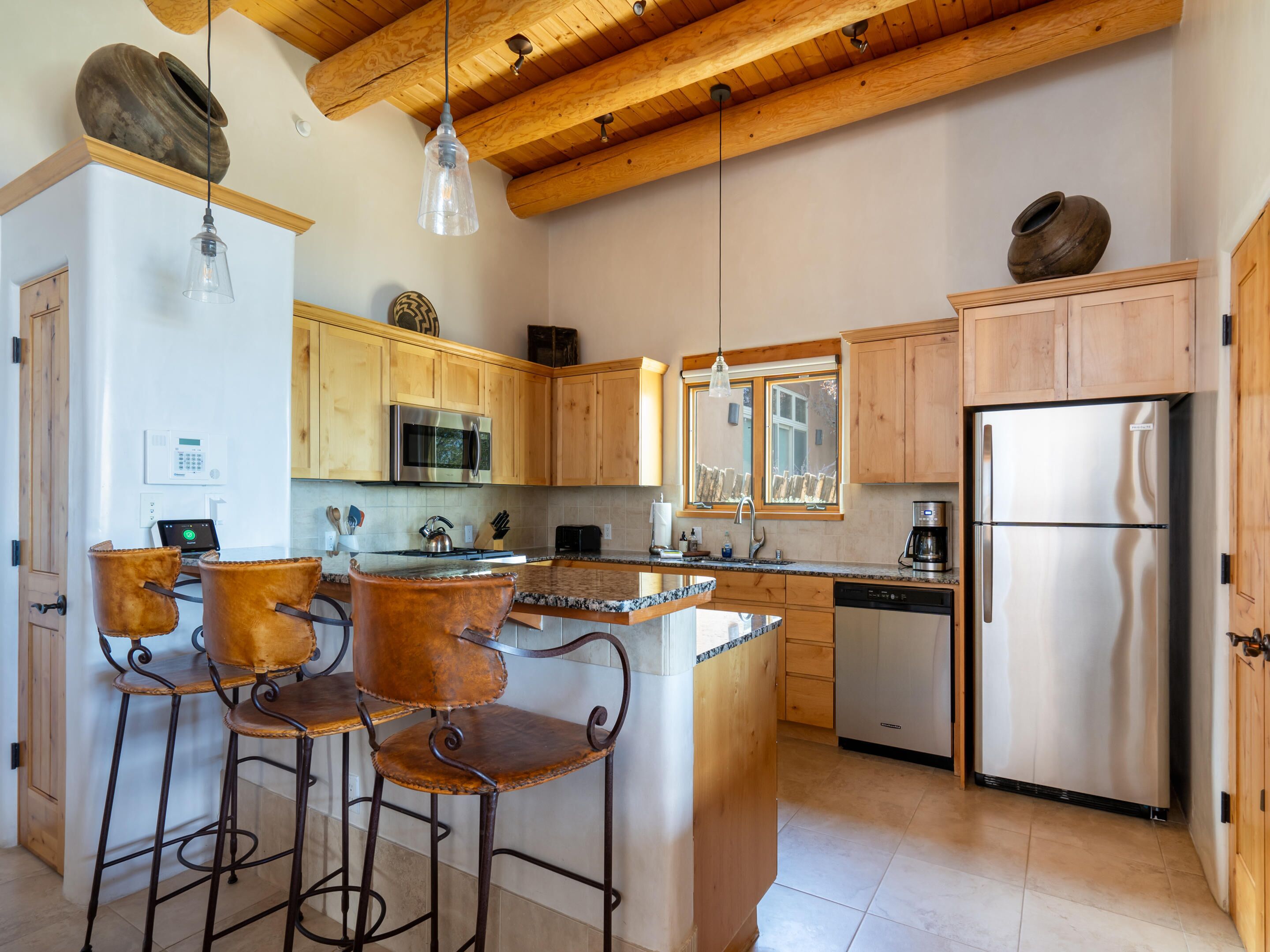 Casa de Caballo | Fireplace, Patio, Pool Access