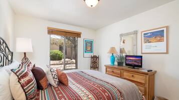 2 chambres, fer et planche Ă repasser, accĂšs Internet, draps fournis