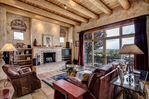 Smart TV, fireplace, DVD player - Cowboy Villa | Scenic View, Pool + Hot Tub Access (Santa Fe)