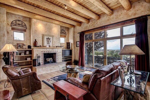 Smart TV, fireplace, DVD player - Cowboy Villa | Scenic View, Pool + Hot Tub Access (Santa Fe)