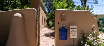 Siete Caballos | Fireplace, Patio, Blocks to Plaza