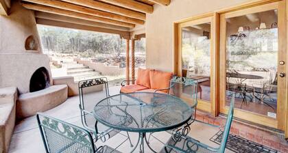 Moonstar | Pet Friendly, Rooftop Deck, 360 Views!