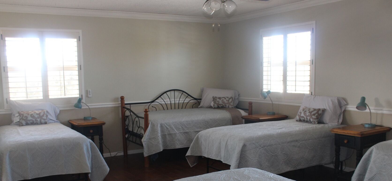 Beautiful Home w/Bdrm on main level, Mountain View & close to Air Force Academy