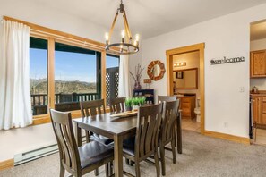 تناول الطعام