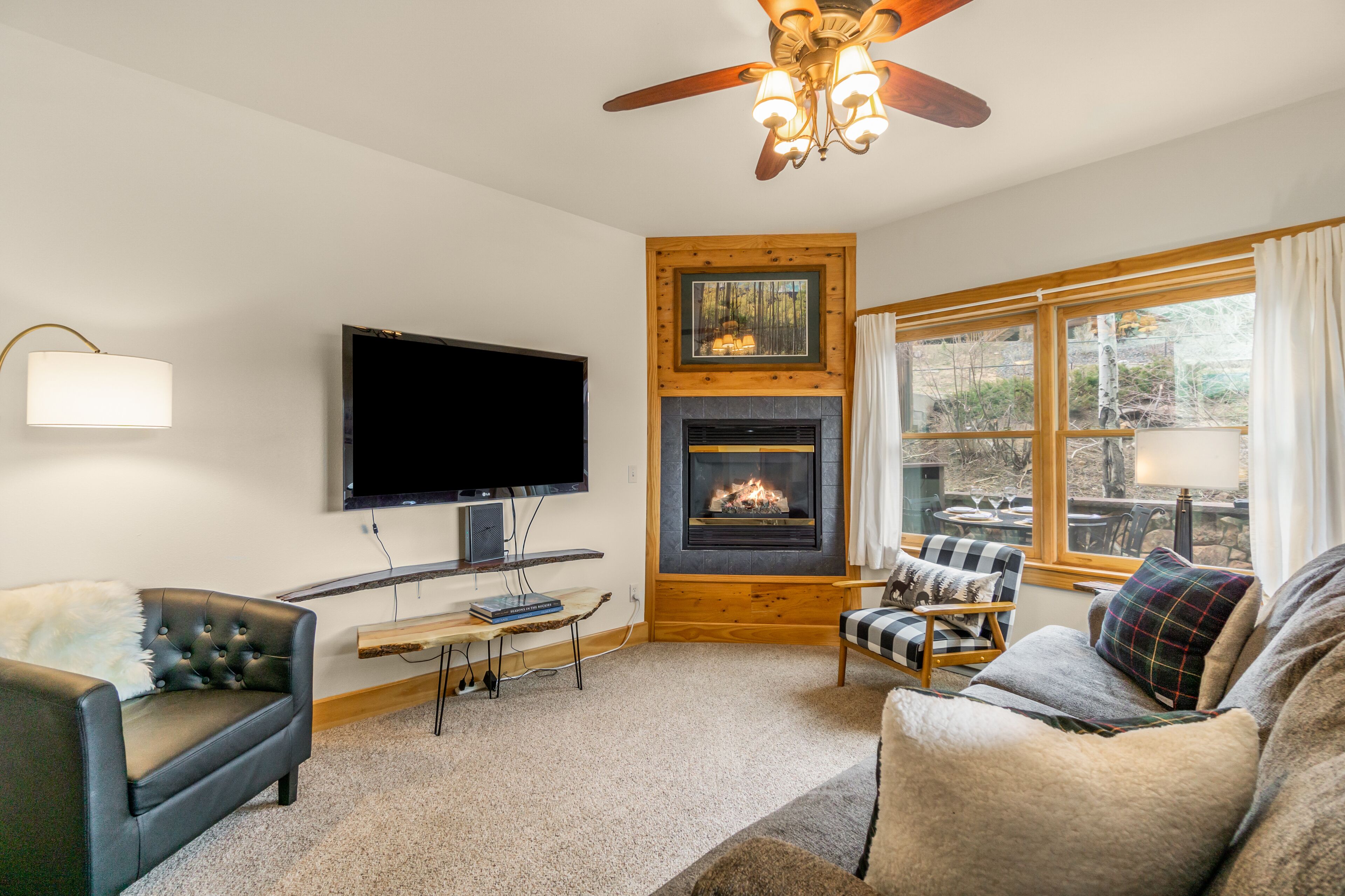 The Overlook Nook at Mary's Lake!