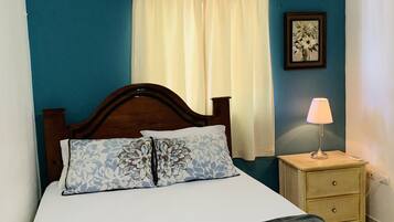 2 chambres, fer et planche à repasser, Wi-Fi gratuit, draps fournis