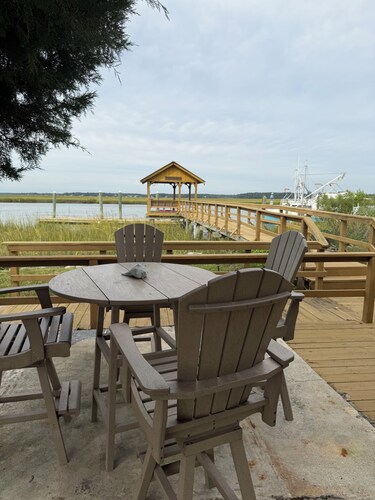A Little Piece of Heaven on Big Bay Creek