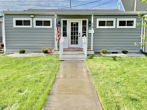 Exterior detail - HANDICAP ACCESSIBLE 3BR HOME IN DOWNTOWN PC (Port Clinton)