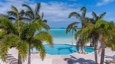 February Point Oceanfront Villa, New Owner Rates, Includes Free Day Boat Rental 