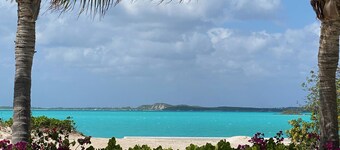 February Point Oceanfront Villa, New Owner Rates, Includes Free Day Boat Rental 