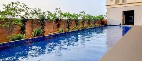 Kolam renang outdoor