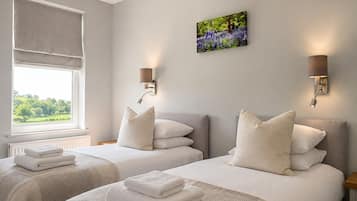12 Schlafzimmer, Bügeleisen/Bügelbrett, WLAN, Bettwäsche