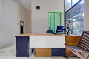 Lobby - Hotel O Semarang Near Bandara Ahmad Yani Formerly Rumah Ceria (Semarang)