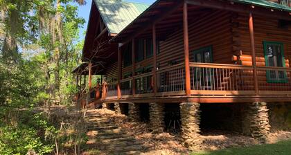 Alligator Alley Six Bedroom House