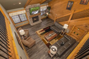 House, Multiple Beds, Hot Tub