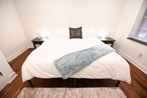 1 bedroom, desk, iron/ironing board, WiFi - Unit 102 · Near Yale and Downtown Newly Renovated (New Haven)