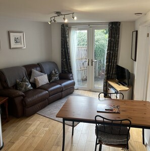 Apartment, Private Bathroom (The Garden Apartment ) | Dining - The Garden Apartment (Telford)