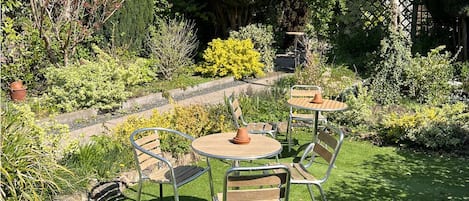 Apartment, Private Bathroom (The Garden Apartment ) | Property grounds