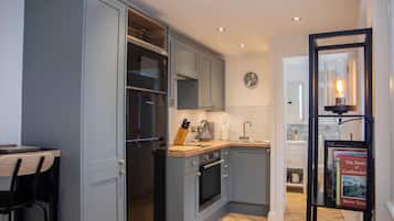 Apartemen, kamar mandi pribadi (The Coracle) | Dapur bersama